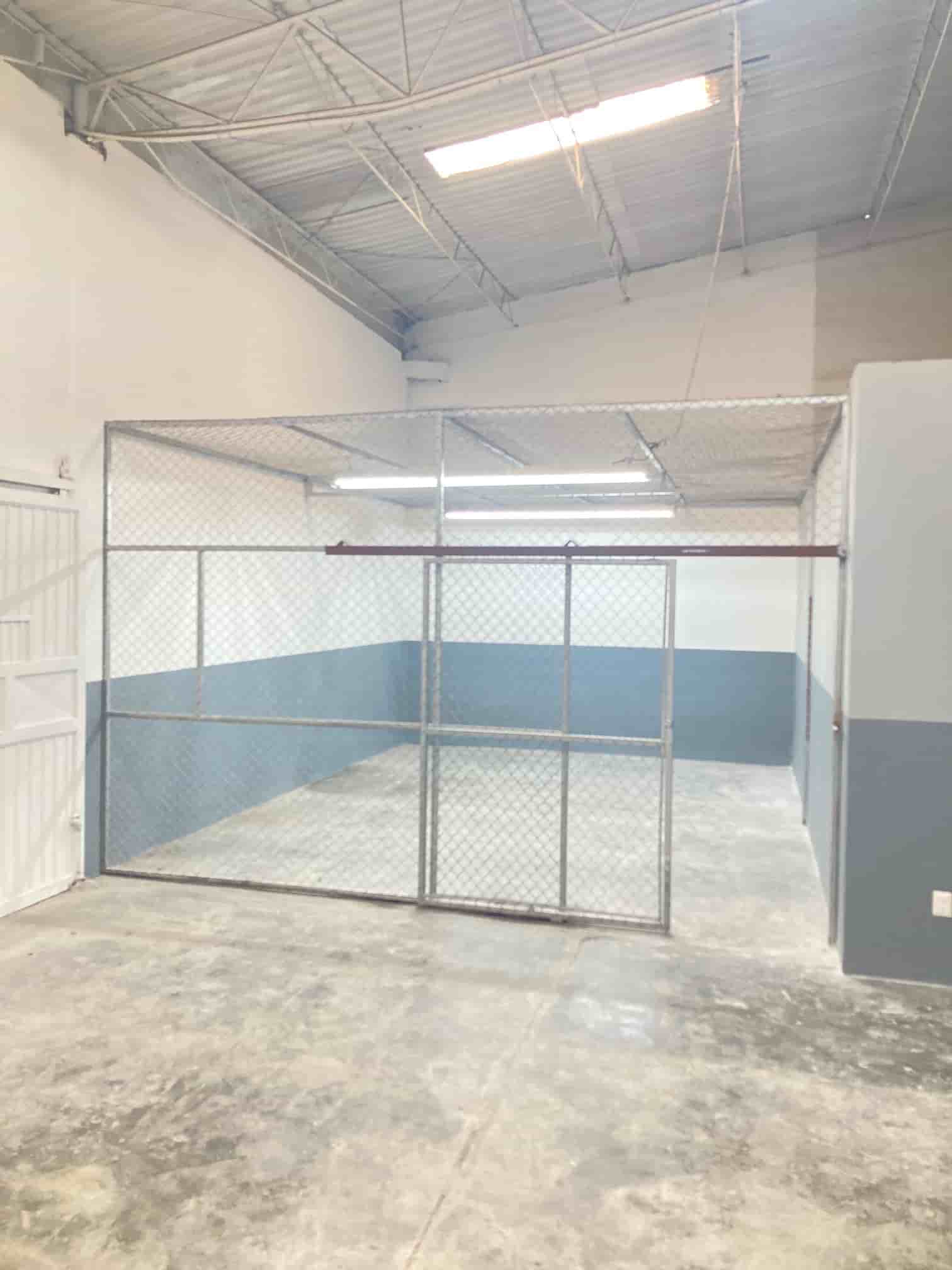 Fotografía real de un Commercial Warehouse que puedes rentar con SpotMe) de forma rápida y segura, ubicado en Saltillo, Coah.. - Foto 11