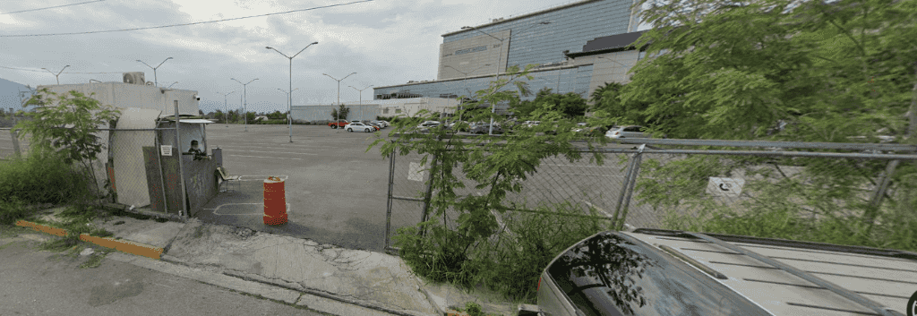 Fotografía real de un Estacionamiento que puedes rentar con SpotMe) de forma rápida y segura, ubicado en Guadalupe, N.L.. - Foto 10