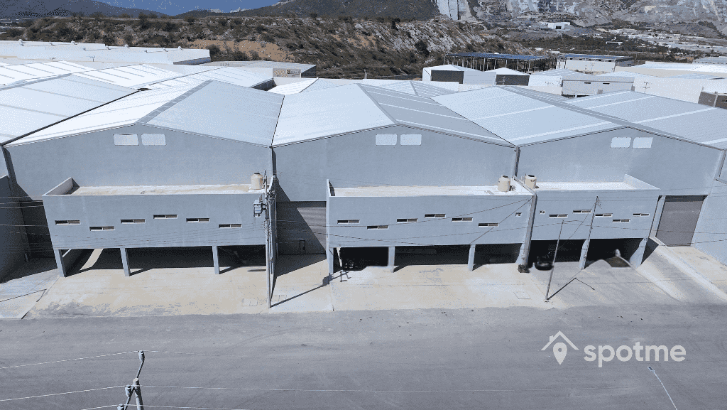 Fotografía real de un Commercial Warehouse que puedes rentar con SpotMe) de forma rápida y segura, ubicado en Ciudad Santa Catarina, N.L.. - Foto 1