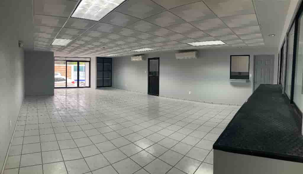 Fotografía real de un Commercial Warehouse que puedes rentar con SpotMe) de forma rápida y segura, ubicado en Saltillo, Coah.. - Foto 6