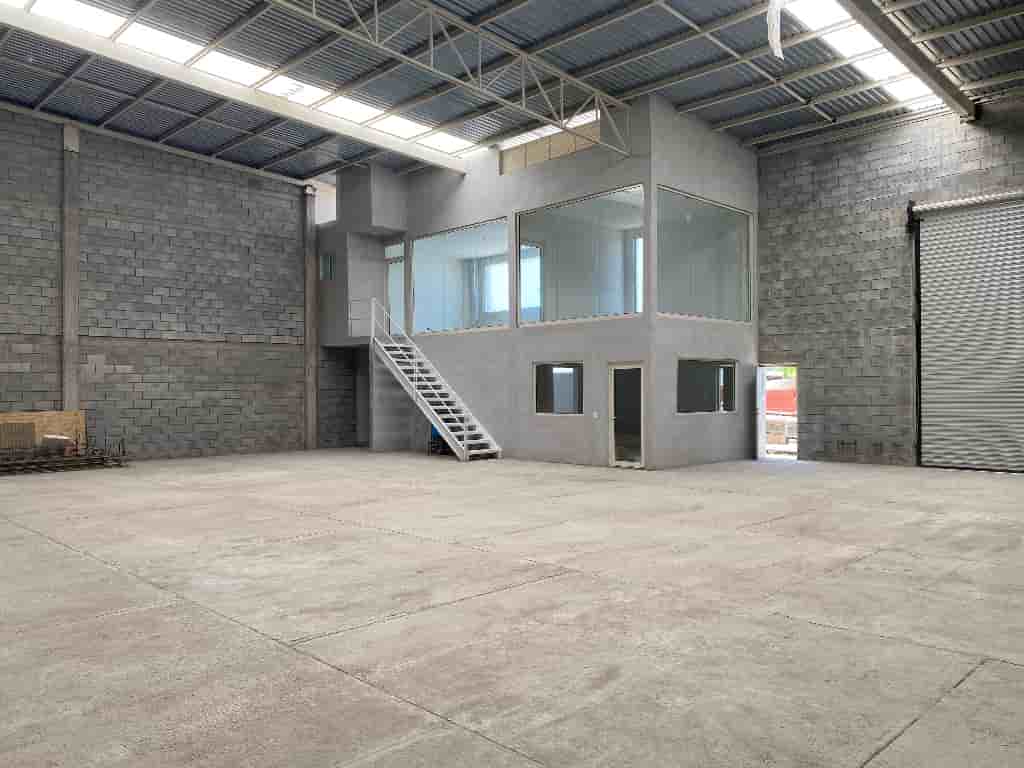 Fotografía real de un Commercial Warehouse que puedes rentar con SpotMe) de forma rápida y segura, ubicado en Ramos Arizpe, Coah.. - Foto 2