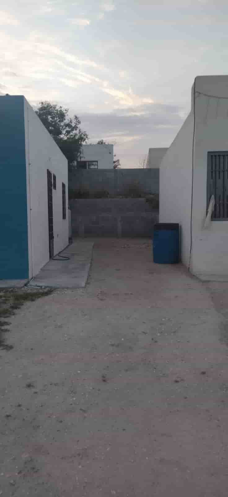 Fotografía real de un Parking que puedes rentar con SpotMe) de forma rápida y segura, ubicado en Reynosa, Tamps.. - Foto 2