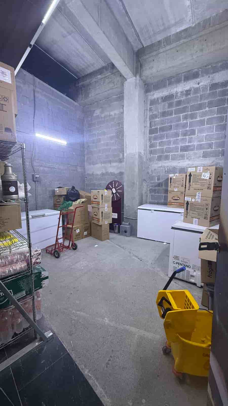 Fotografía real de un Commercial Warehouse que puedes rentar con SpotMe) de forma rápida y segura, ubicado en San Pedro Garza García, N.L.. - Foto 4