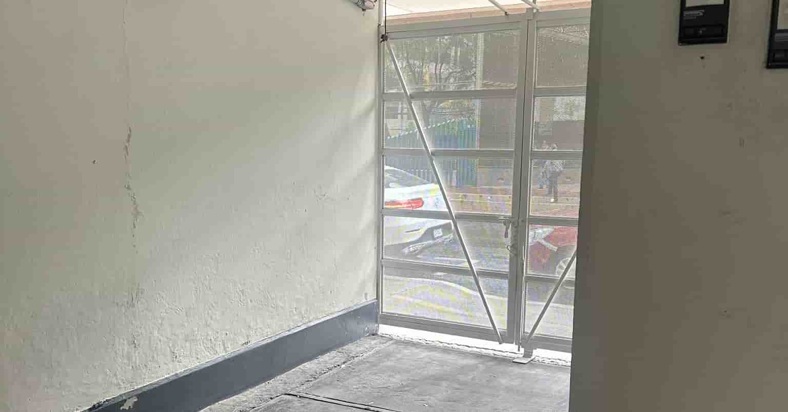 Fotografía real de un Parking que puedes rentar con SpotMe) de forma rápida y segura, ubicado en Polanco, CDMX. - Foto 3