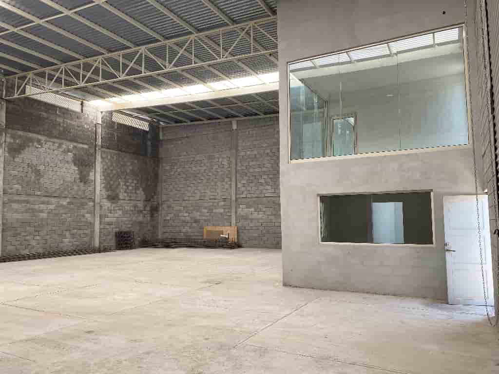 Fotografía real de un Commercial Warehouse que puedes rentar con SpotMe) de forma rápida y segura, ubicado en Ramos Arizpe, Coah.. - Foto 4