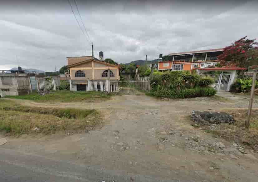 Fotografía real de un Estacionamiento que puedes rentar con SpotMe) de forma rápida y segura, ubicado en Huauchinango, Pue..