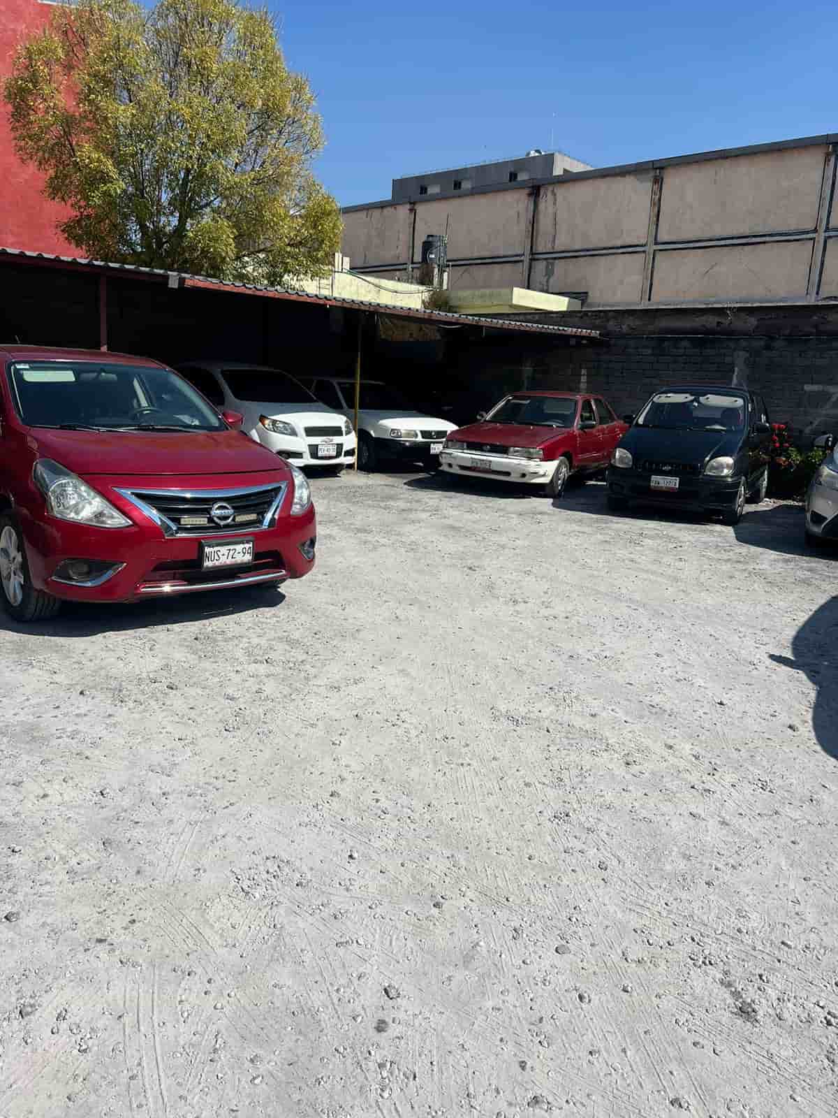 Fotografía real de un Parking que puedes rentar con SpotMe) de forma rápida y segura, ubicado en Toluca de Lerdo, Méx.. - Foto 3