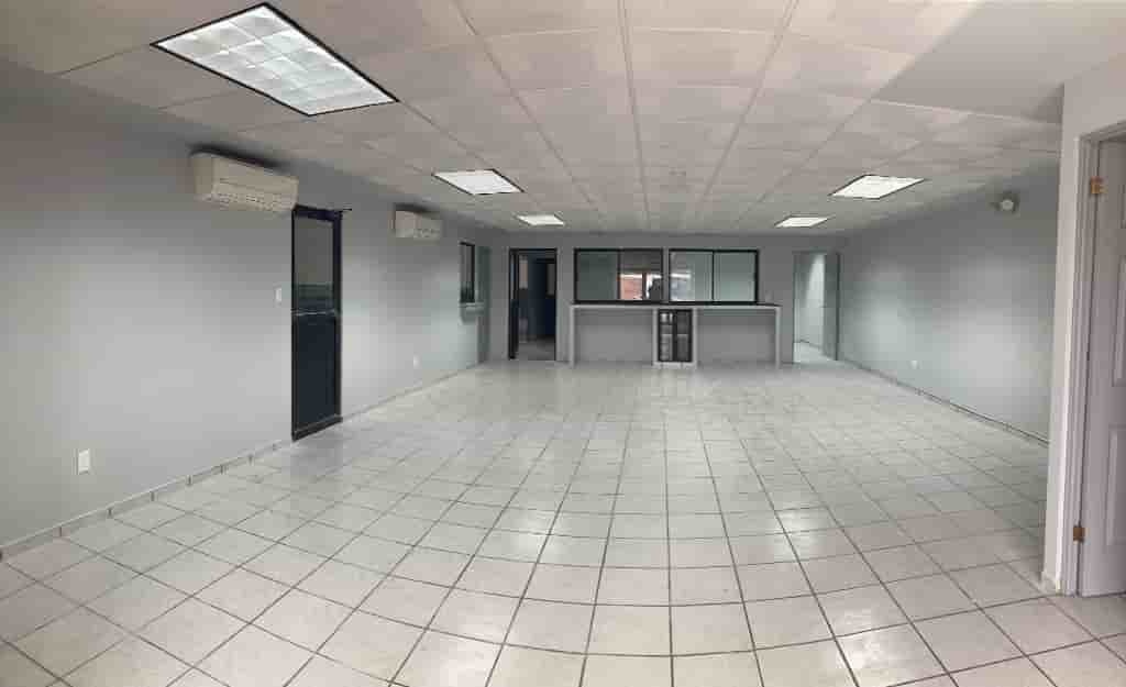 Fotografía real de un Commercial Warehouse que puedes rentar con SpotMe) de forma rápida y segura, ubicado en Saltillo, Coah.. - Foto 5