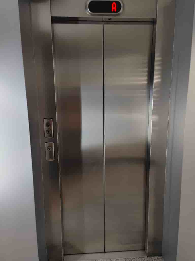 Fotografía real de un Estacionamiento que puedes rentar con SpotMe) de forma rápida y segura, ubicado en Hipódromo, CDMX. - Foto 6