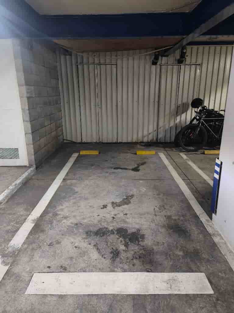 Fotografía real de un Estacionamiento que puedes rentar con SpotMe) de forma rápida y segura, ubicado en Hipódromo, CDMX. - Foto 4