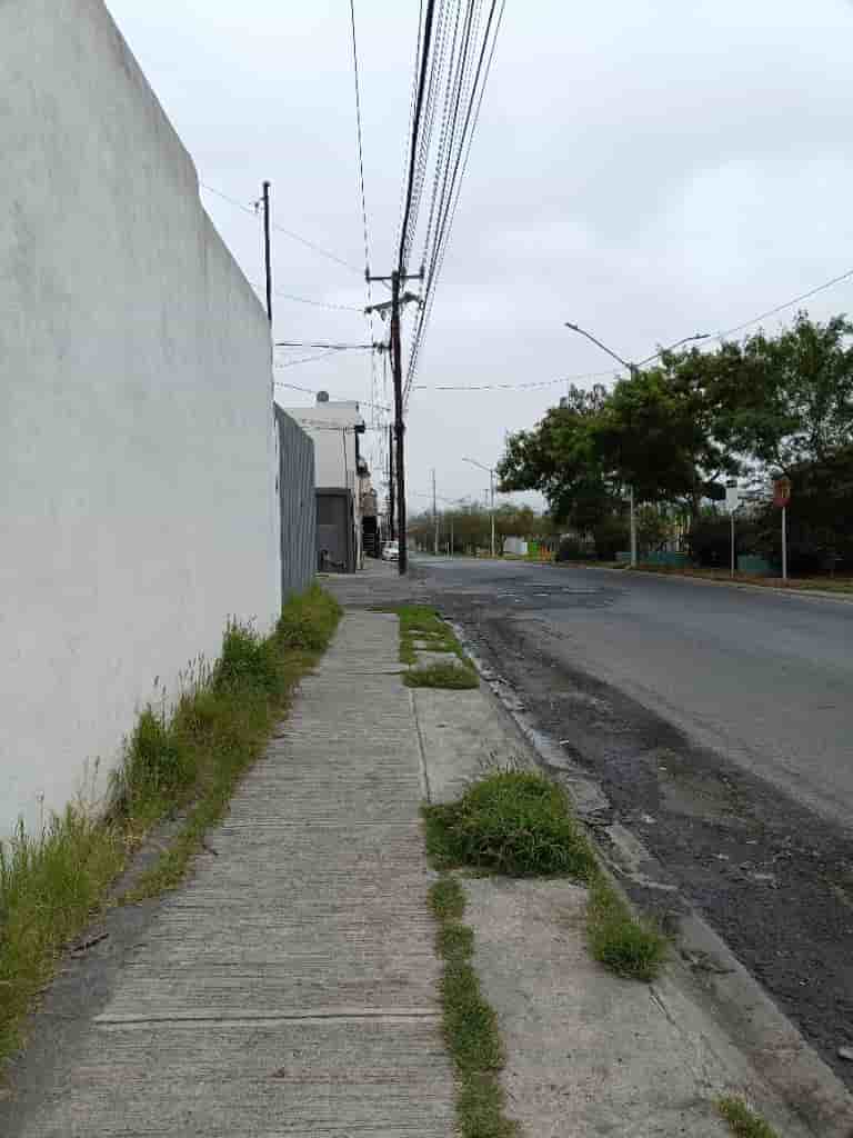Fotografía real de un Parking que puedes rentar con SpotMe) de forma rápida y segura, ubicado en Monterrey, N.L.. - Foto 4