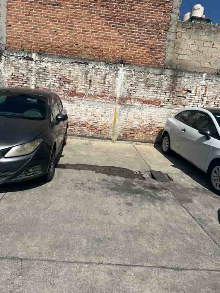 Fotografía real de un Parking que puedes rentar con SpotMe) de forma rápida y segura, ubicado en Toluca, mexico. - Foto 2