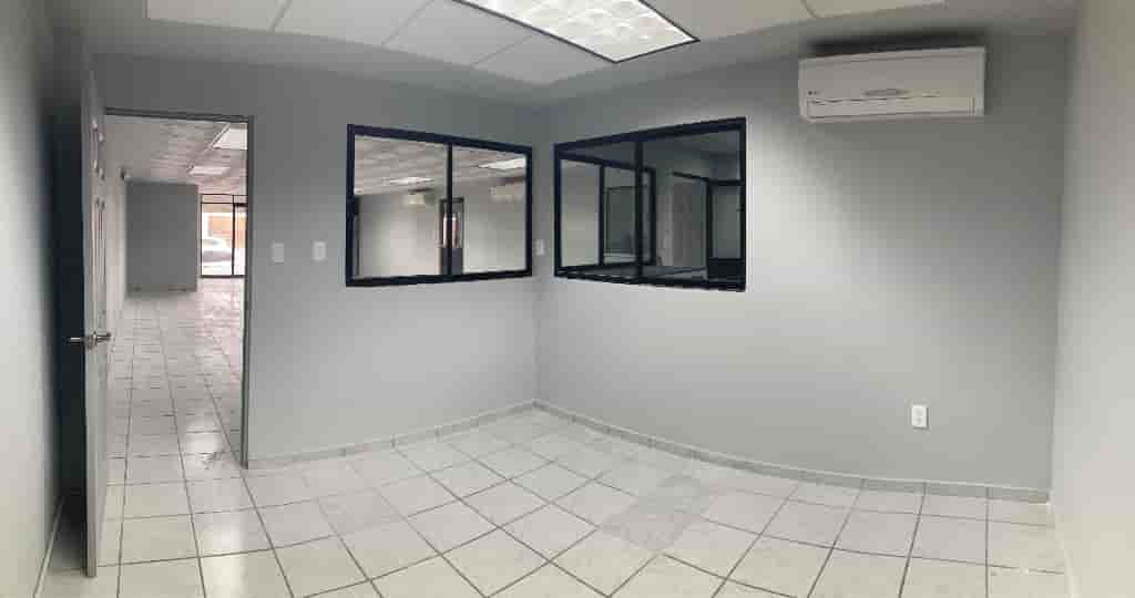 Fotografía real de un Commercial Warehouse que puedes rentar con SpotMe) de forma rápida y segura, ubicado en Saltillo, Coah.. - Foto 8