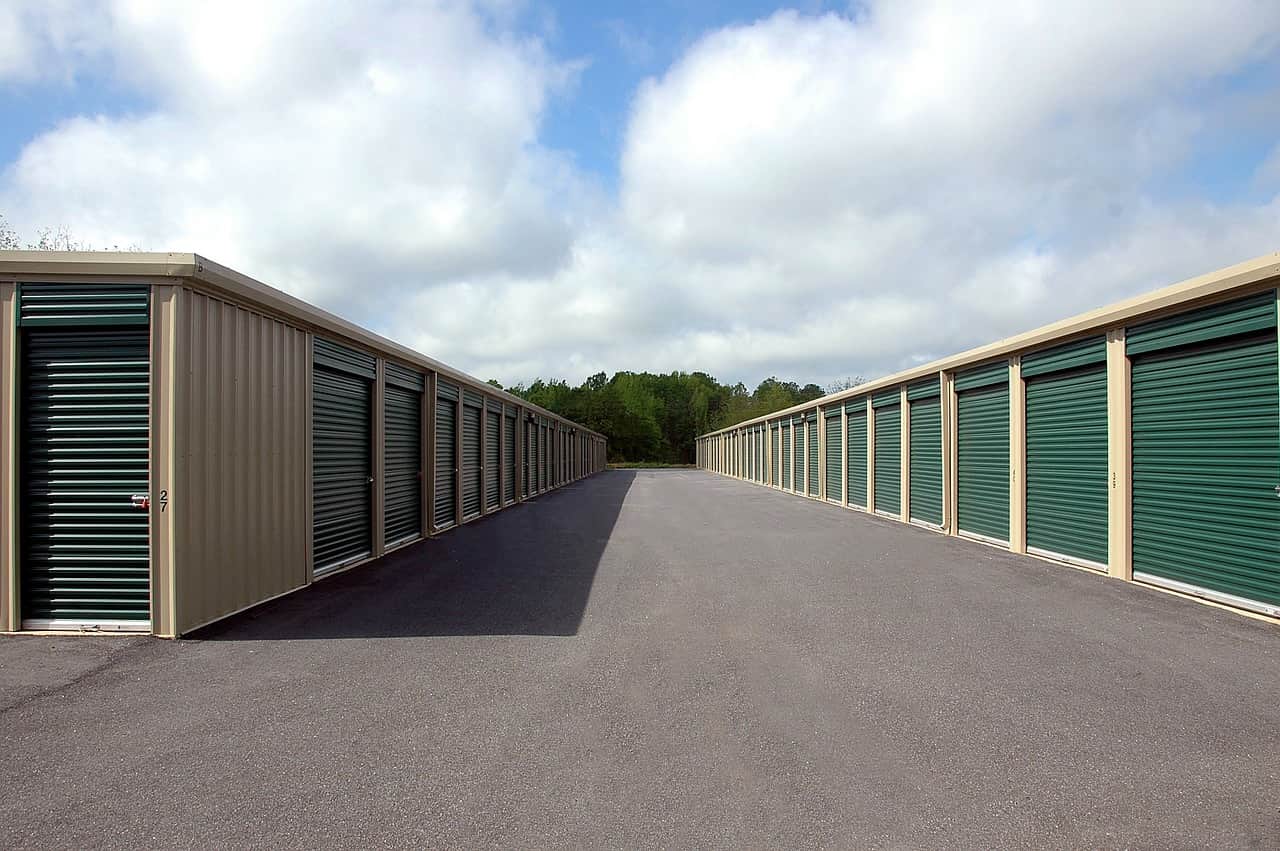 small storage units for rent