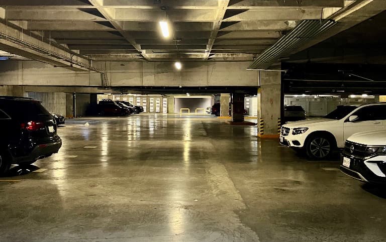 Estacionamiento 13 m² bdb82f26-41e0-4301-b74d-6bbf371383df
