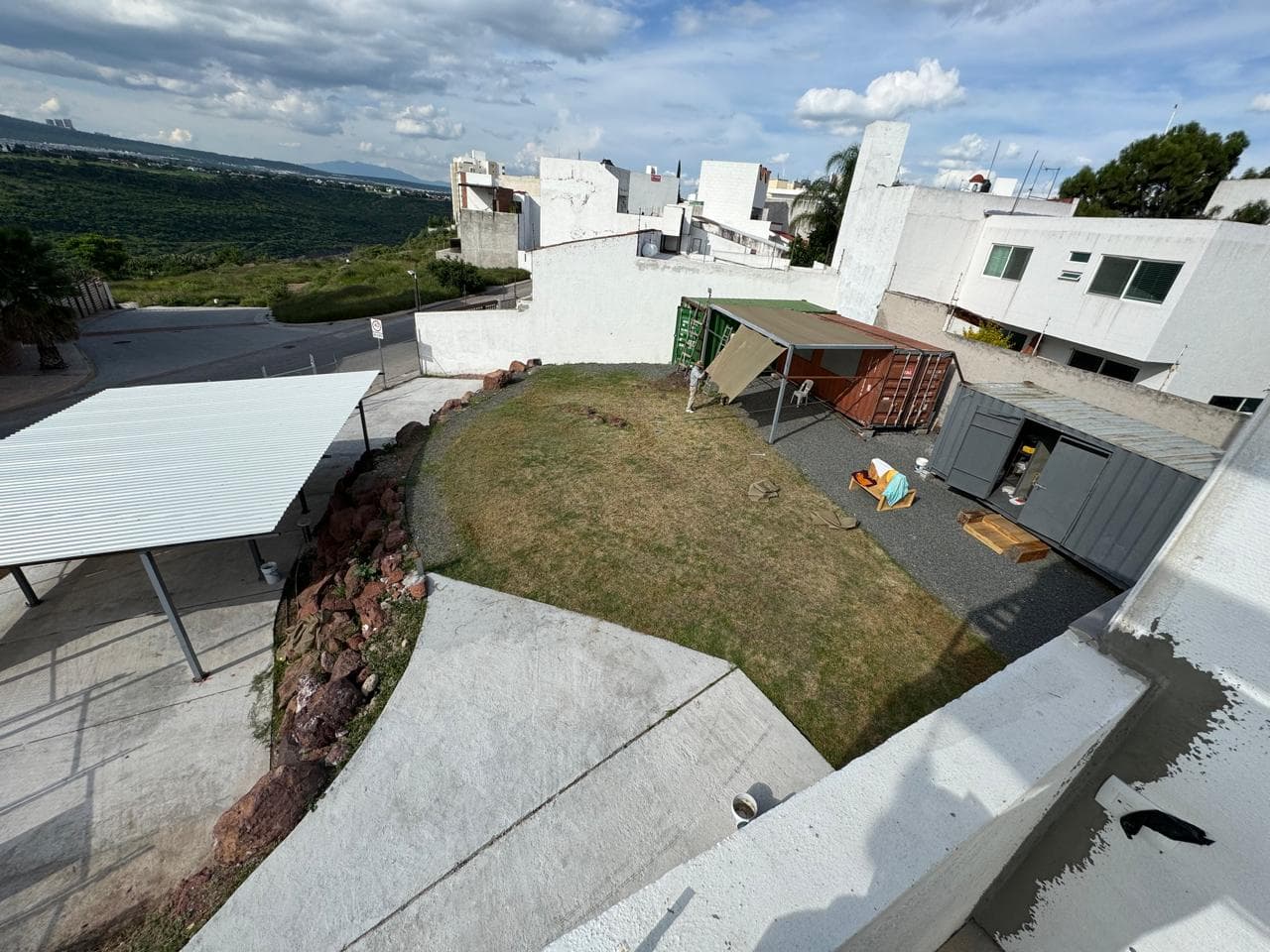 Fotografía real de un Estacionamiento que puedes rentar con SpotMe) de forma rápida y segura, ubicado en Santiago de Querétaro, Qro.. - Foto 3