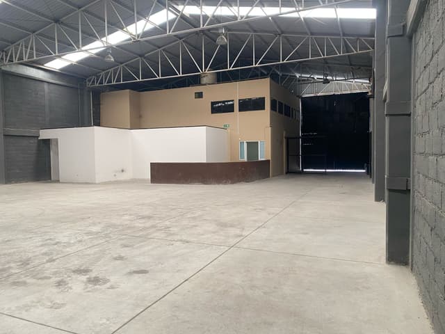 Bodega Comercial 417 m² d3ad6a4e-441c-41f0-a38f-f46cf54905ac