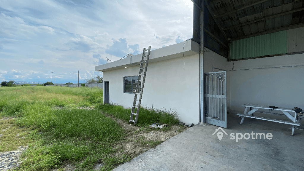 Land 3,400 m² 33fb1191-85d3-40cc-ae5d-8b6ebf92e565