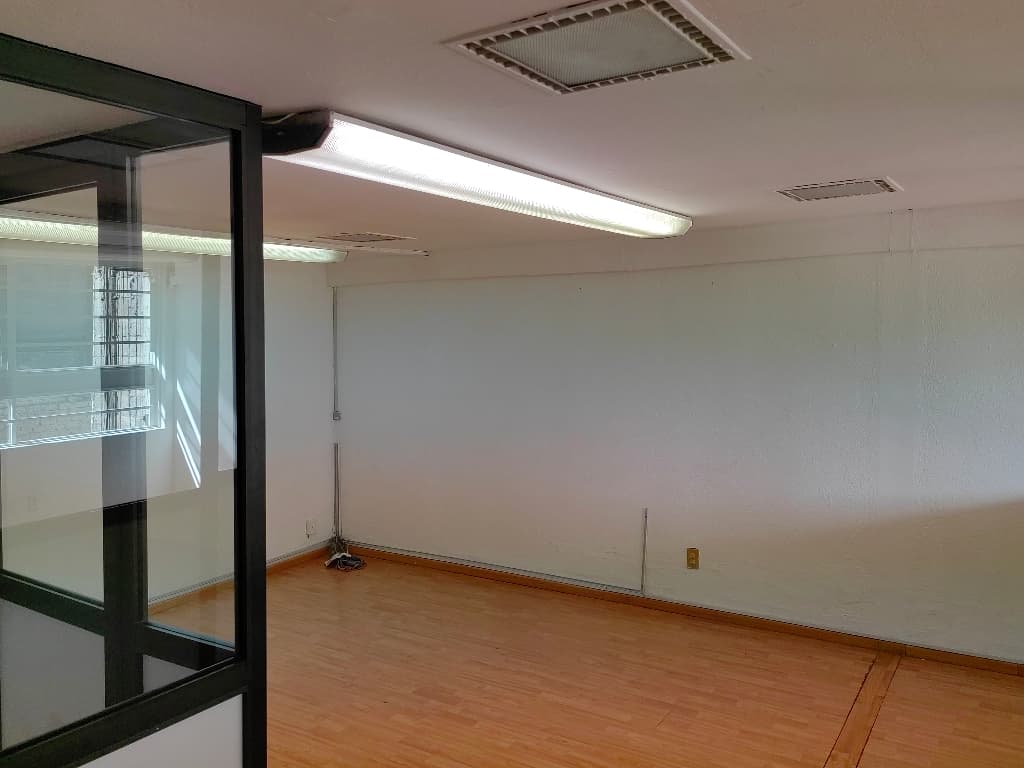 Bodega 48 m² a4010996-d805-44c4-9e31-3ed995001fe8