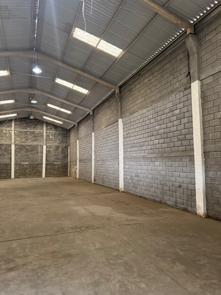 Fotografía real de un Commercial Warehouse que puedes rentar con SpotMe) de forma rápida y segura, ubicado en Monterrey, N.L.. - Foto 4