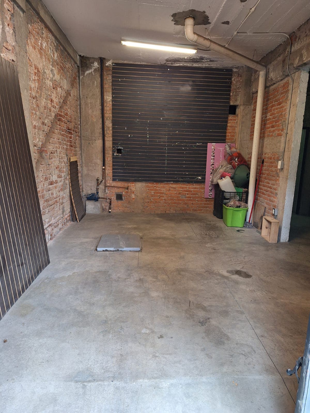 Commercial Warehouse 25 m² b9b432ad-e7bc-495c-afa3-561259e4a44b