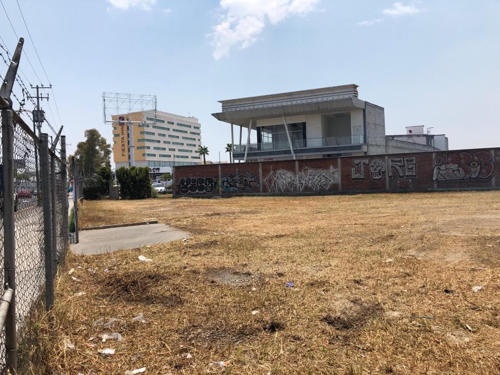 Fotografía real de un Terreno que puedes rentar con SpotMe) de forma rápida y segura, ubicado en Monterrey, N.L.. - Foto 3