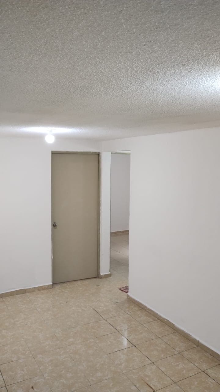 Fotografía real de un Mini-Bodega que puedes rentar con SpotMe) de forma rápida y segura, ubicado en Gutierrez Nájera Fividesu, CDMX. - Foto 4