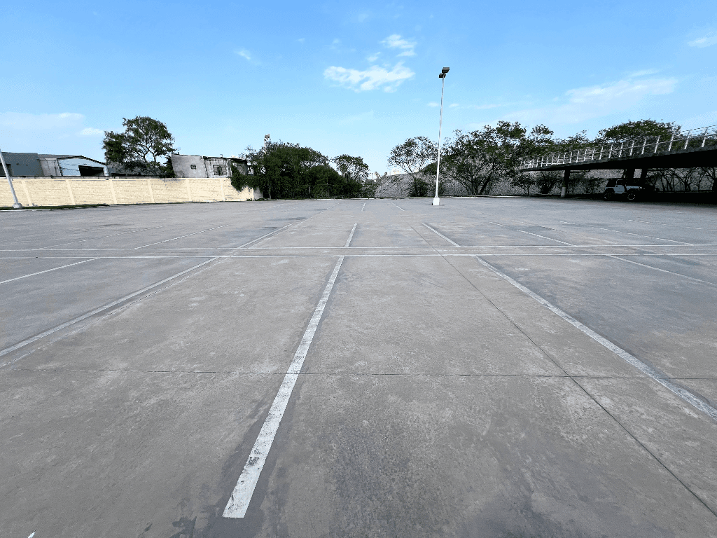 Estacionamiento 13 m² 405228e9-b7c7-4d70-91f5-e9c229ce52ad