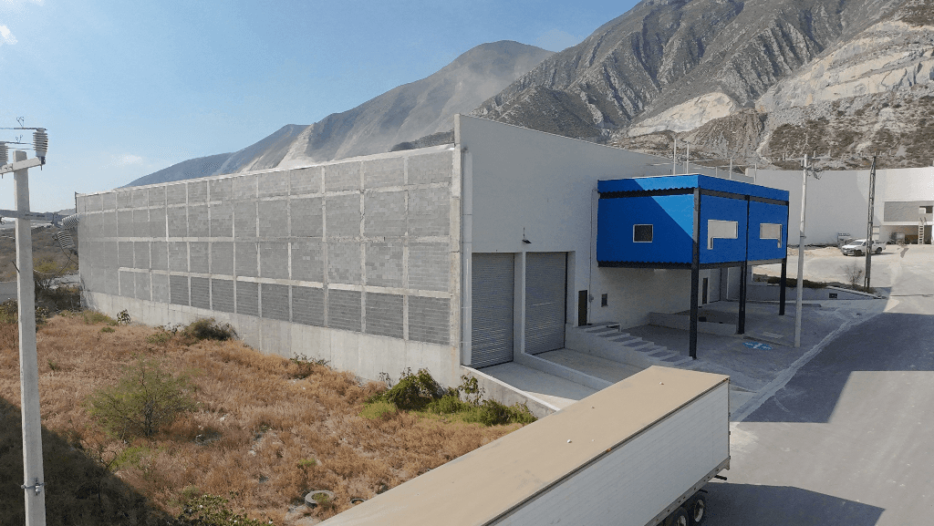 Bodega Industrial 2,748 m² cfc0257a-fdb3-4b04-a365-121e95234b0e