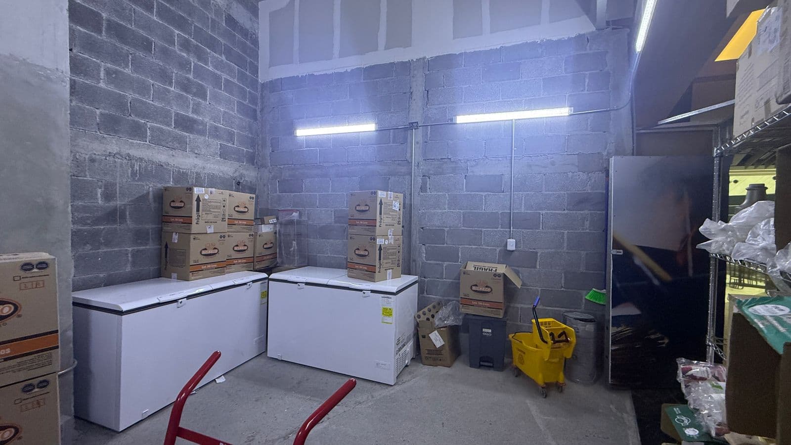 Fotografía real de un Commercial Warehouse que puedes rentar con SpotMe) de forma rápida y segura, ubicado en San Pedro Garza García, N.L.. - Foto 3