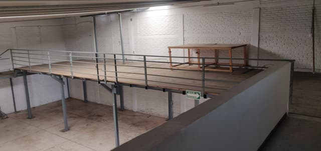Bodega Comercial 200 m² e6c2e048-a54b-4d1f-911a-3e556ebbcfa6