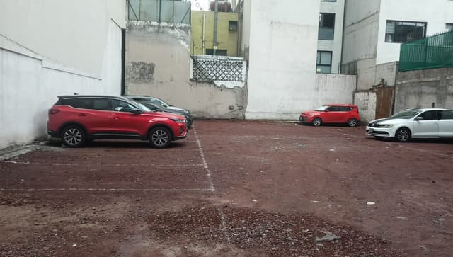 Estacionamiento 13 m² f06841c3-6846-448d-b265-38e439ca3b98