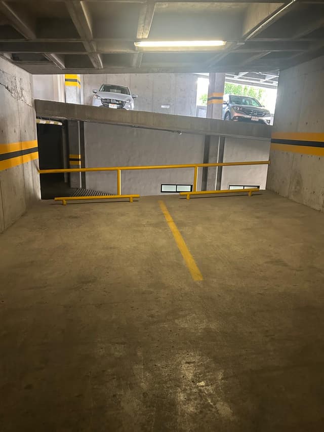 Estacionamiento 13 m² 06f75eea-5a2e-4006-bf47-d4a4d349ad42