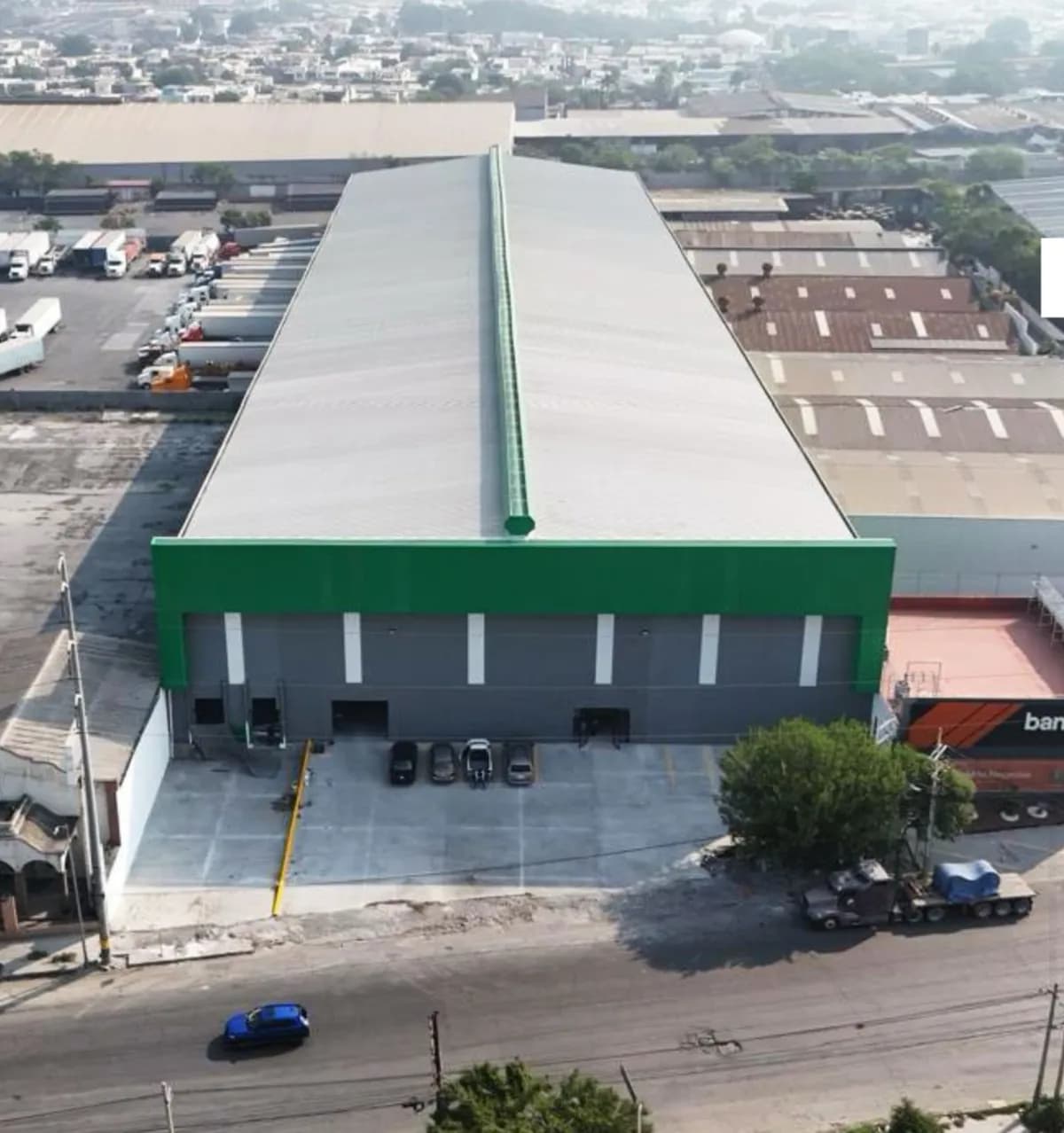 Fotografía real de un Nave Industrial que puedes rentar con SpotMe) de forma rápida y segura, ubicado en San Nicolás de los Garza, N.L.. - Foto 1
