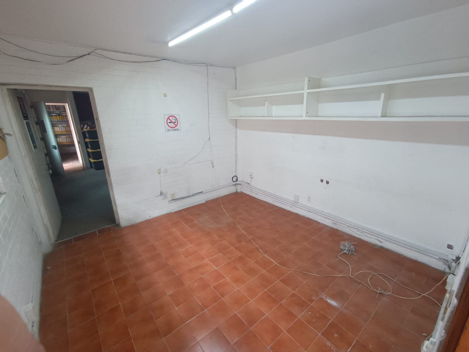 Fotografía real de un Parking que puedes rentar con SpotMe) de forma rápida y segura, ubicado en Tacuba, CDMX. - Foto 8