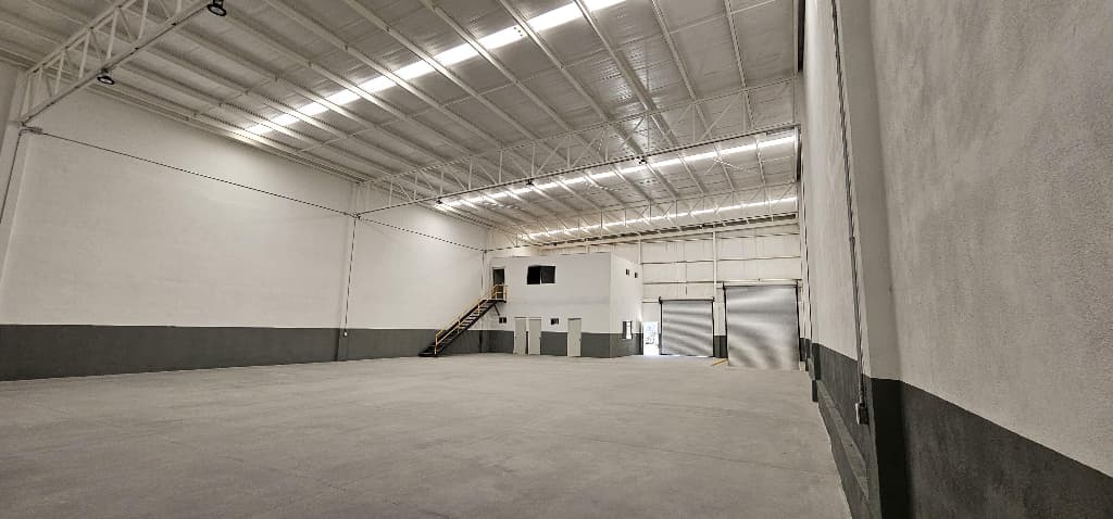 Bodega Comercial 666 m² 172bd527-b61b-461e-bb3a-7e348cb45715