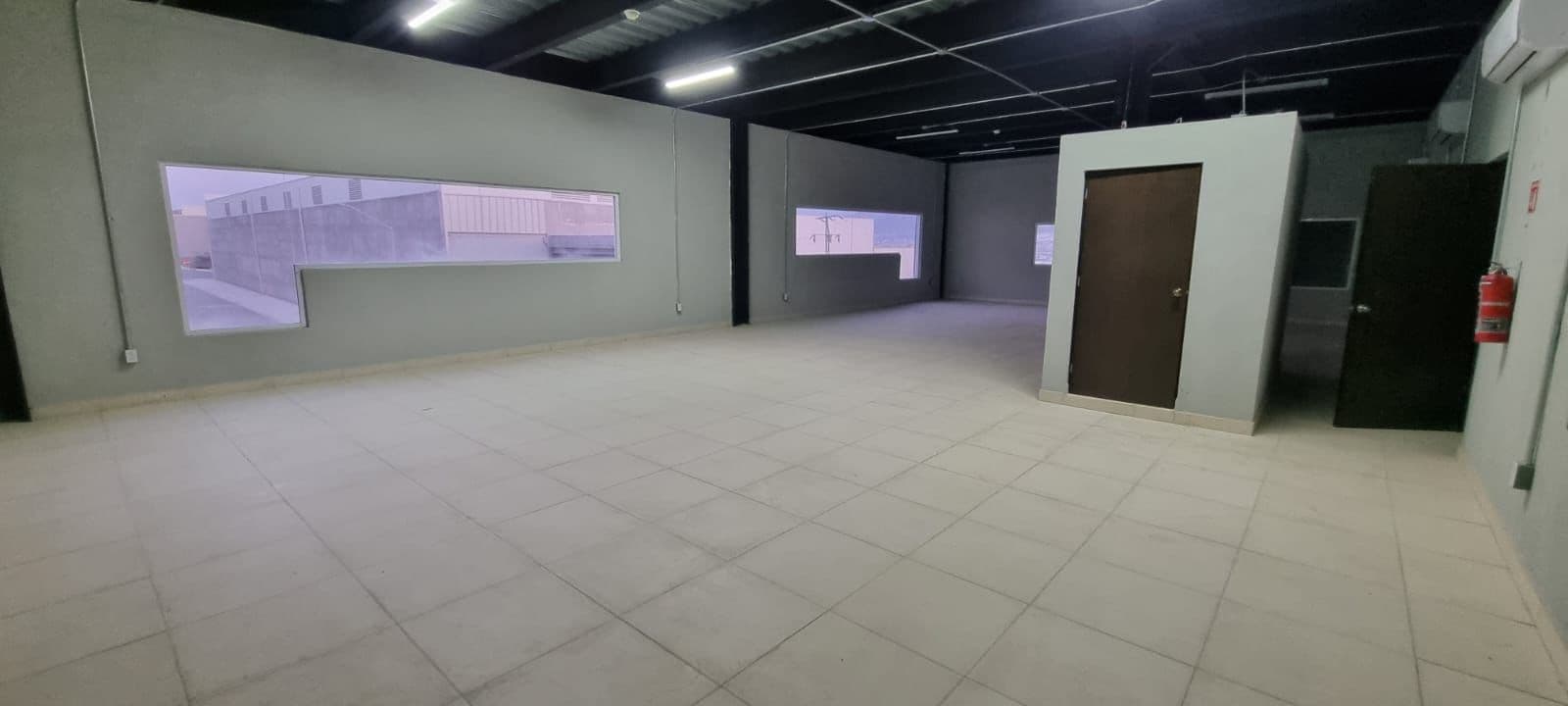 Bodega Industrial 2,748 m² cfc0257a-fdb3-4b04-a365-121e95234b0e