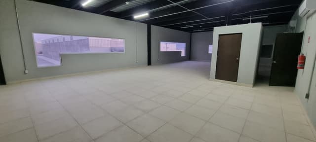 Bodega Industrial 2,748 m² cfc0257a-fdb3-4b04-a365-121e95234b0e