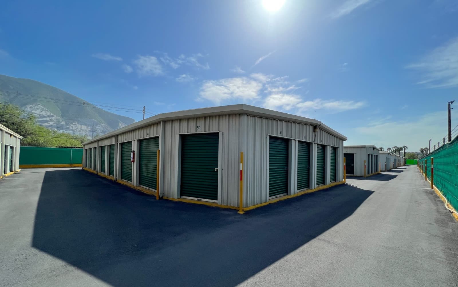 Mini-Bodega 5 – 144 m² 9c17f320-a988-4765-8f0f-941bb6e481bd