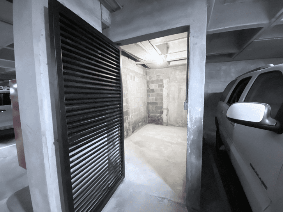 Self Storage Unit 17 m² 01717eb7-51ba-455f-b2eb-0d345edcaf77