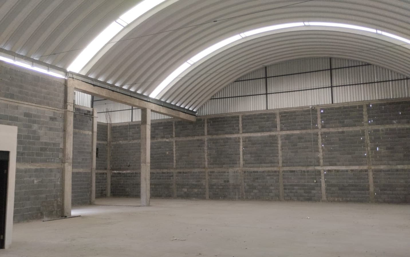 Warehouse 575 m² 1c60909a-816e-45cc-afdf-70f8b731c93d