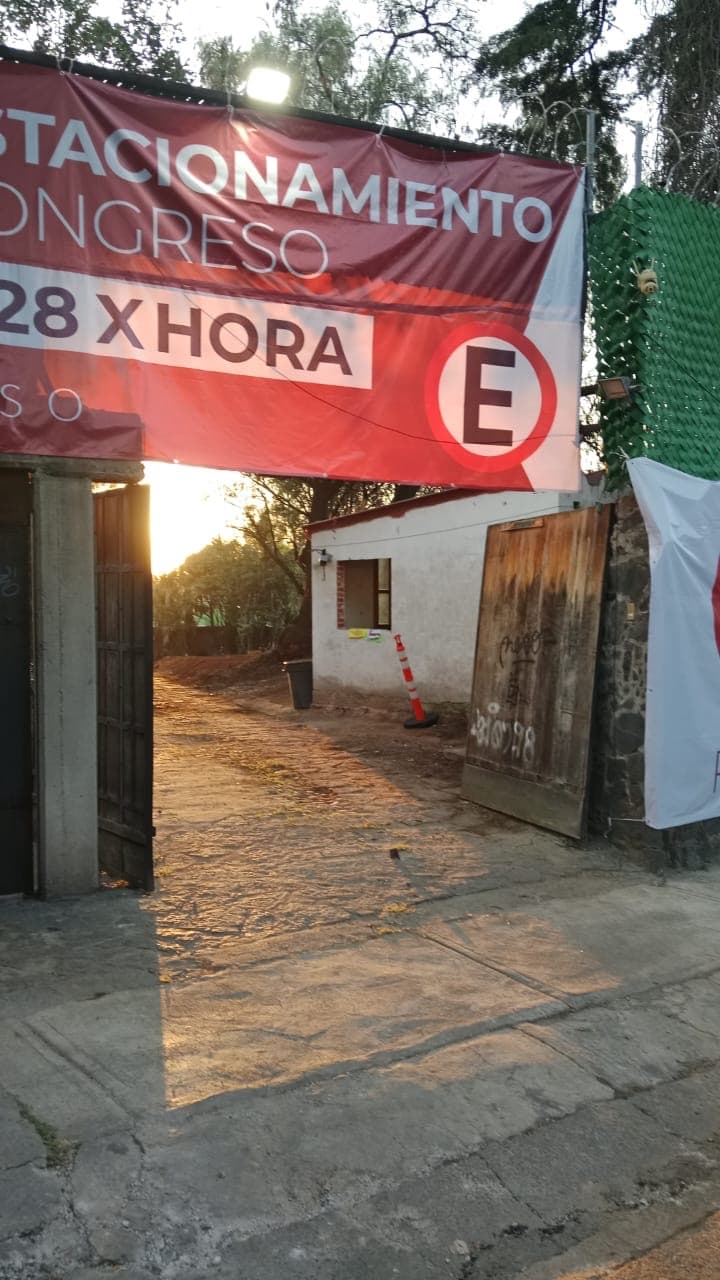 Fotografía real de un Terreno que puedes rentar con SpotMe) de forma rápida y segura, ubicado en Tlalpan Centro II, CDMX. - Foto 2