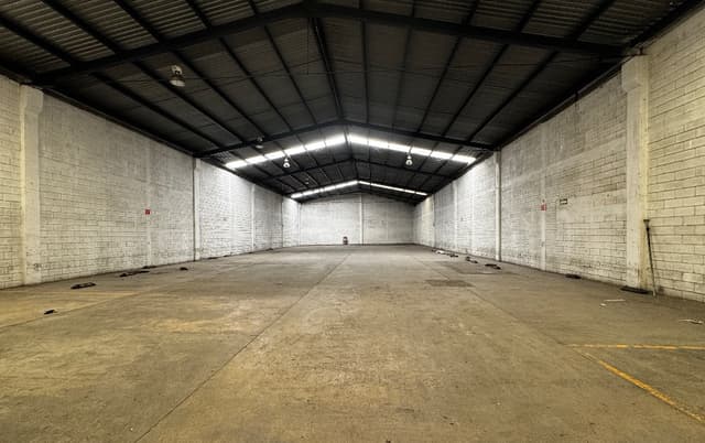 Bodega Comercial 788 m² 772fe5c1-7b4f-4c8b-93ce-37e76c4e2651