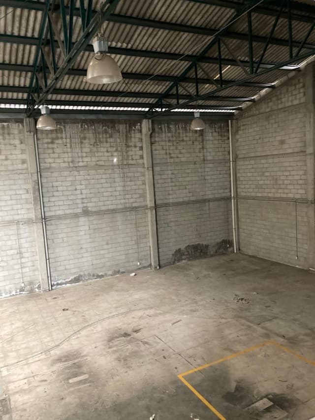 Bodega Comercial 300 m² cc73556c-3ef1-4391-9b79-ba2577060105