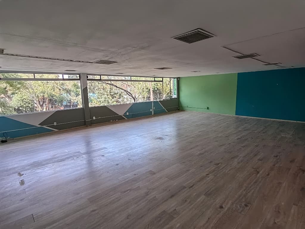 Warehouse 90 m² 81f3d816-6ca1-41aa-81c2-385e52bb4a51