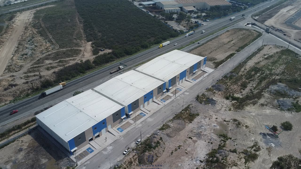 Fotografía real de un Bodega Industrial que puedes rentar con SpotMe) de forma rápida y segura, ubicado en García, Nuevo León. - Foto 3
