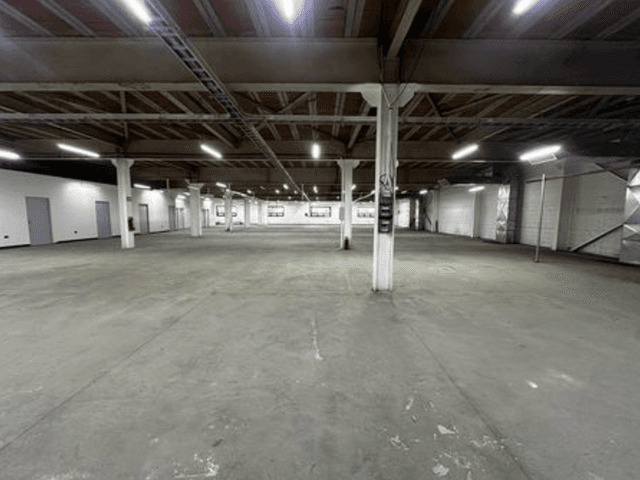 Nave Industrial 5,582 m² 8ca23249-ebaa-4e46-80ae-c8b1ba1afa97
