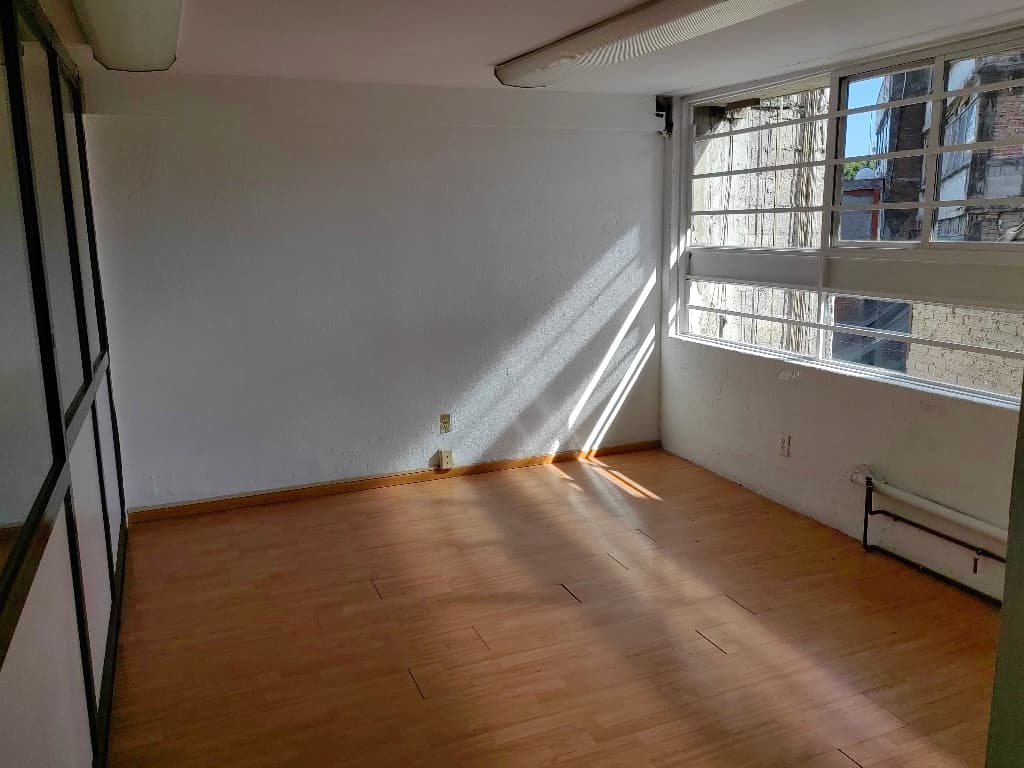 Bodega 48 m² a4010996-d805-44c4-9e31-3ed995001fe8