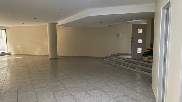 Bodega 200 m² e6d29a69-f437-44a9-a643-2226d1c4316e