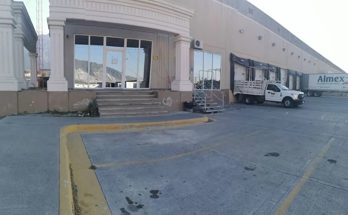 Fotografía real de un Bodega Industrial que puedes rentar con SpotMe) de forma rápida y segura, ubicado en Santa Catarina, Nuevo Leon. - Foto 1